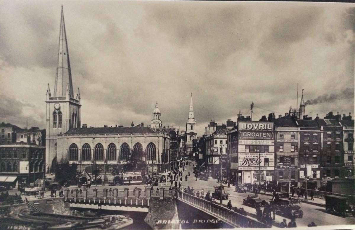 Beginning my series of cards this week to mark 80 years since the start of the Nazi blitz on Bristol. All of the foreground in this bustling scene would be gutted. Bridge St on the right was one of the major shopping streets. The medieval St Nicolas incorporated a town gate (1/2)