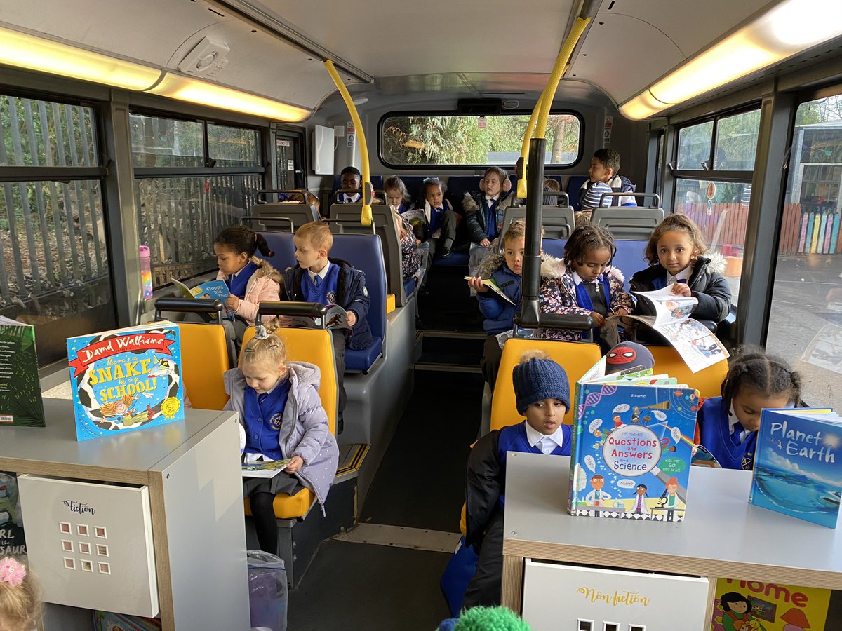 AbbeyPrimary's tweet photo. #rec #librarybus looking at our new books in our new library https://t.co/02RJ46HksG