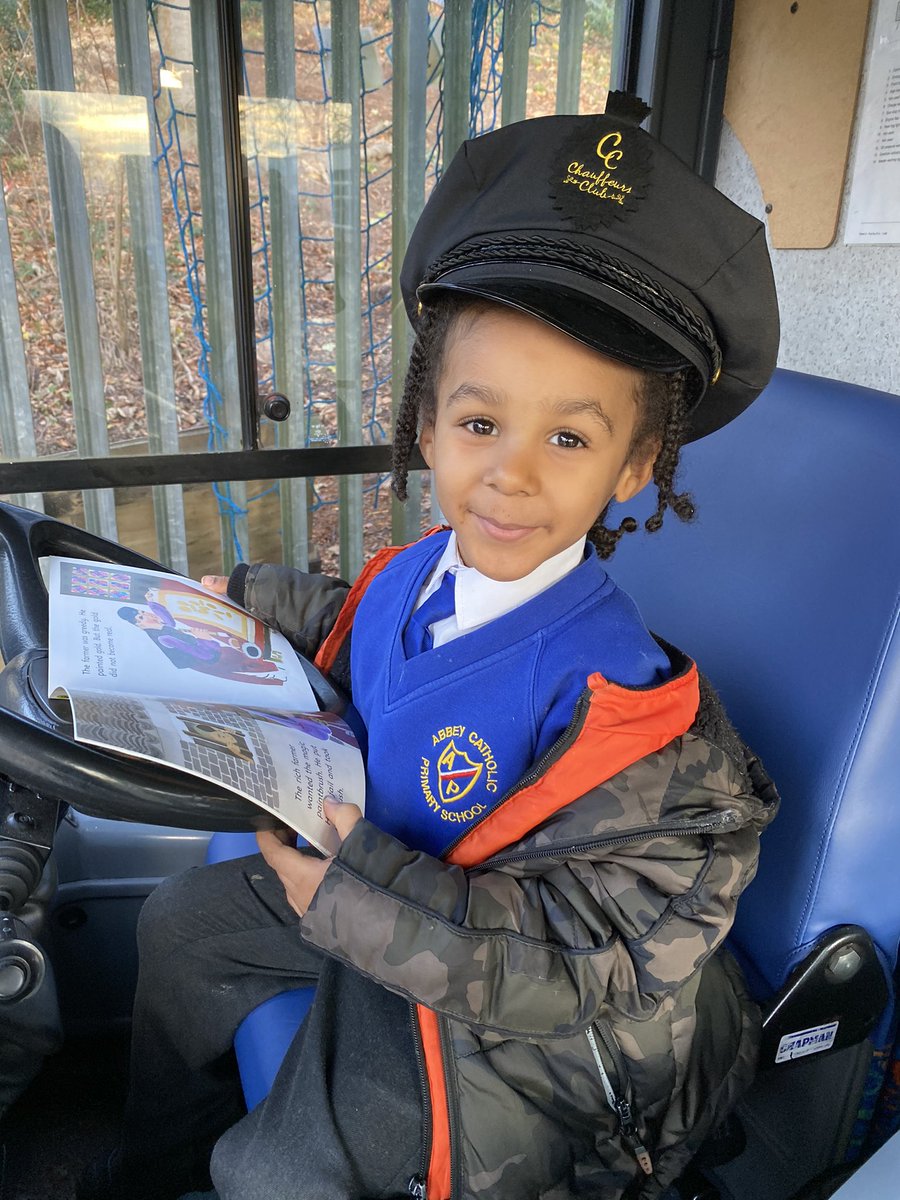 AbbeyPrimary's tweet photo. #rec #librarybus we can read books on the bus. https://t.co/n2hfoEUXOQ