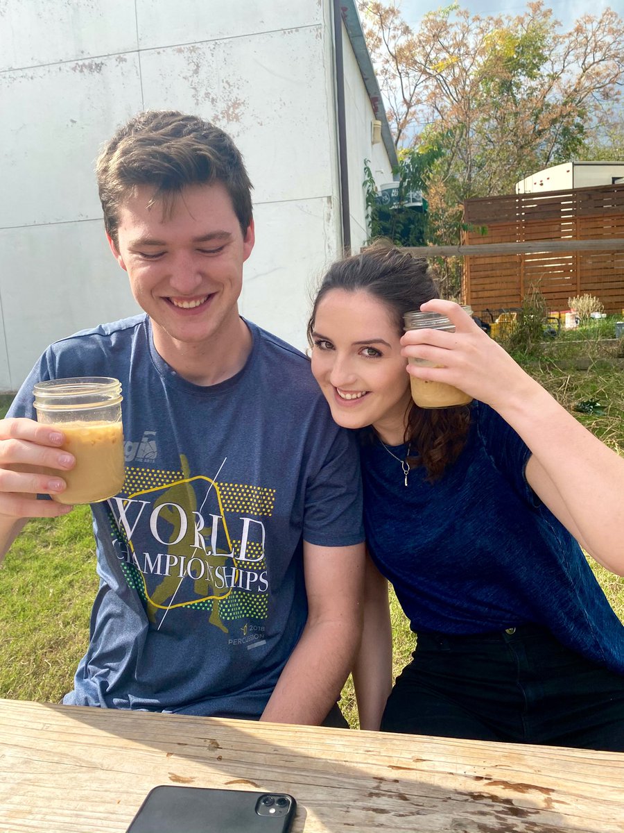 hannah_bake's tweet photo. Happy 21st Birthday to my sugar!!!🥳🥳🥳 I hope u have a great day today &amp; maybe even drink a beer🤪🍺 U r the best &amp; I love you lots💙💙💙 https://t.co/rg7EJtfBQs
