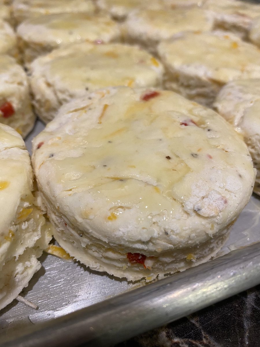 thesaltedtable's tweet photo. Pimento cheese biscuits working. https://t.co/CS63oPTknW