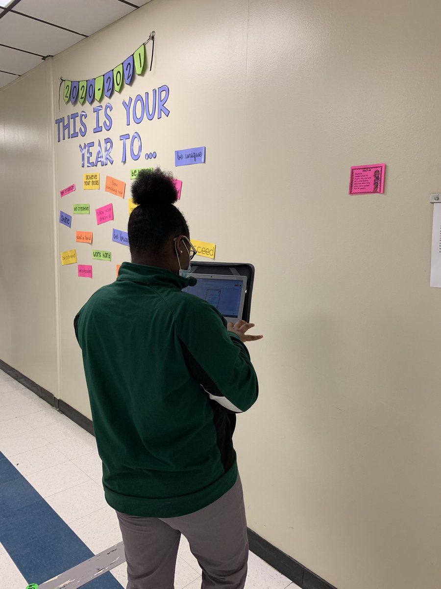 mrsahowell3's tweet photo. Face to face @Clarkshaweagles students got up and moving in the hallway to find the answers to a Diwali scavenger hunt for some cultural enrichment to end our chapter on India before break! @empowermcpss #learningleading https://t.co/iO4NahSxsE