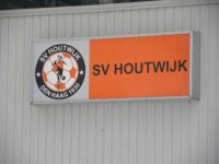 Houtwijk (<a href="/svhoutwijk_/">svhoutwijk</a> ) verlengt met Lorenzo Scheffer en Kadir Narsen hethaagsamateurvoetbal.nl/laatste-nieuws…