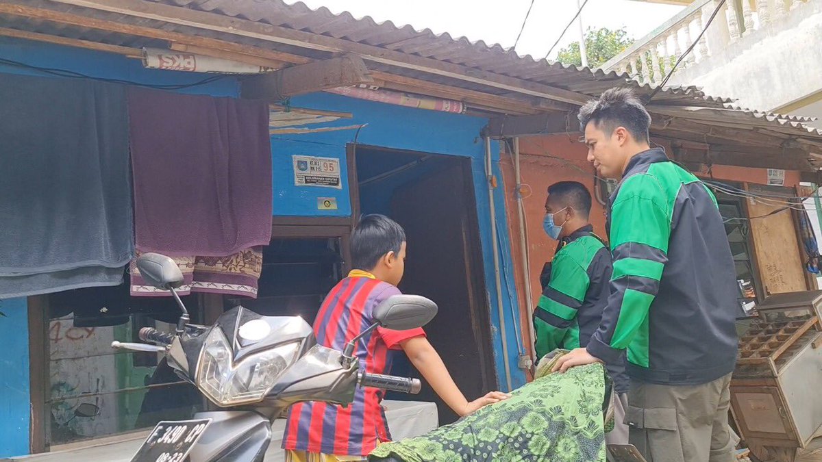 TRANS7's tweet photo. Bagaimana ketegangan yang terjadi ketika target dihampiri oleh ojol yang tidak dikenal? 
#IndonesiaGiveaway57 https://t.co/qruC4lO2iy