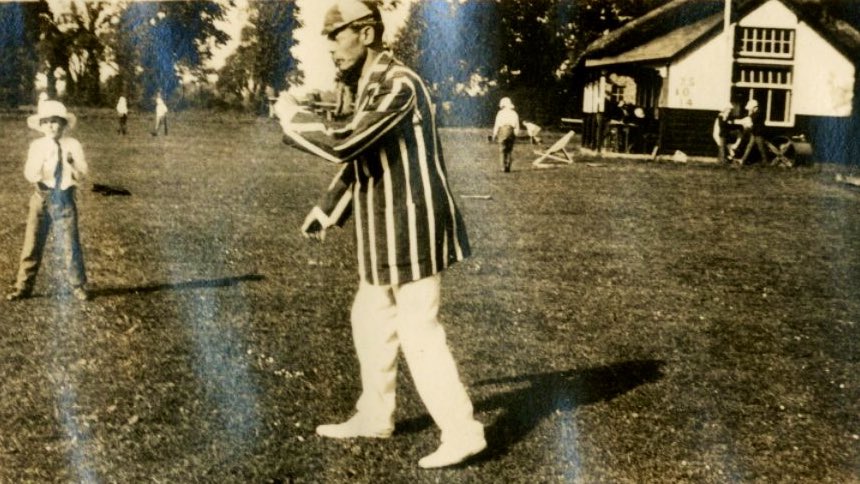 SFSOxford's tweet photo. This photo, taken 100 years ago, shows the much loved Music master W S Case taking the boys for some fielding practice. His name is still very much a part of SF life today as one of our four ‘Leagues’ is named in his honour. #SchoolTeachers #FromTheArchive #ExploreYourArchives https://t.co/R0FLAaqxyU