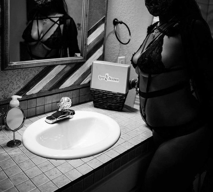 Book me for shoots https://t.co/KGM0YWzneX 👈  #Ebony #Milf #Model #PhotoShoot #Photography #Lingerie<a href="/tag/lingerie"class="tags"><span>#lingerie</span></a><a href="/tag/photoshoot"class="tags"><span>#photoshoot</span></a><a href="/tag/model"class="tags"><span>#model</span></a><a href="/tag/photography"class="tags"><span>#photography</span></a><a href="/tag/sexy"class="tags"><span>#sexy</span></a>