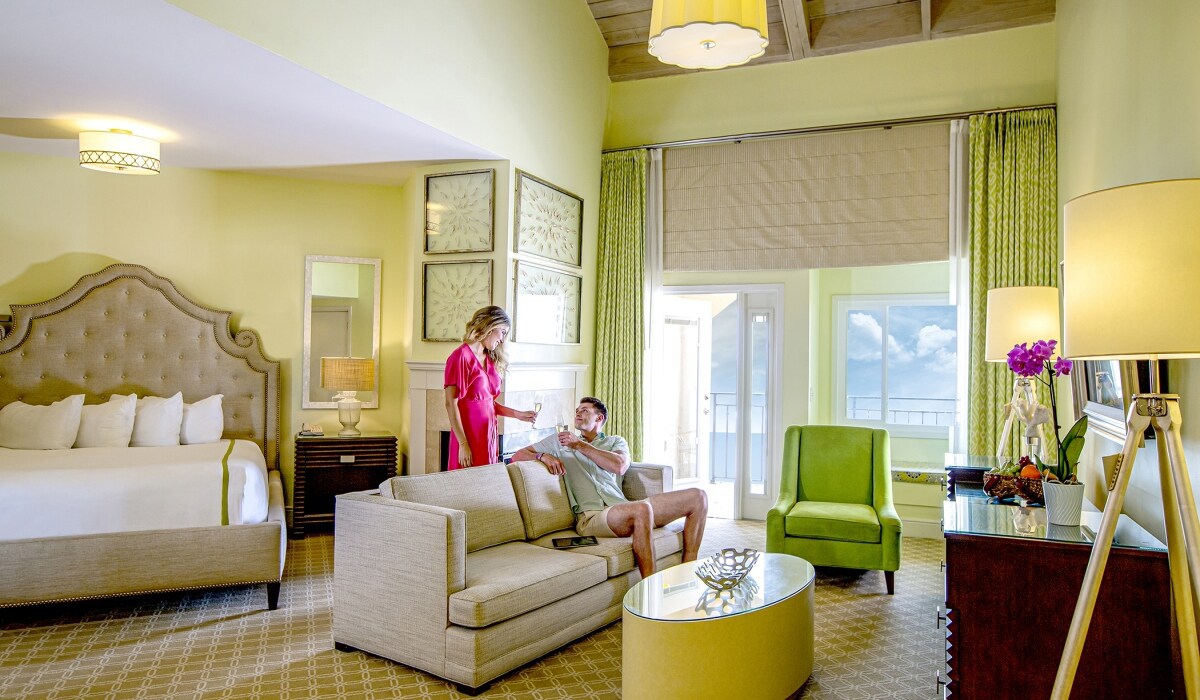 amlrhospitality's tweet photo. The Ponte Vedra Inn and Club has added the Comfort Sleeper to their guest suites, the perfect compliment for this luxury resort.
#comfortsleeper #luxuryresort #hotelmeetshome #moderndesign #modernfurniture #interiordesign #furnituredesign #hospitalityinspiration #luxuryhotels https://t.co/4HtJcxtCgW