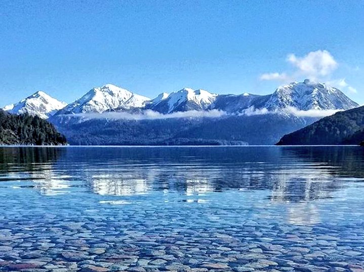 lfsur's tweet photo. #BuenDía Para todos y todas! Lago Nahuel Huapi 😍🙌 https://t.co/I6MzjXM8k1