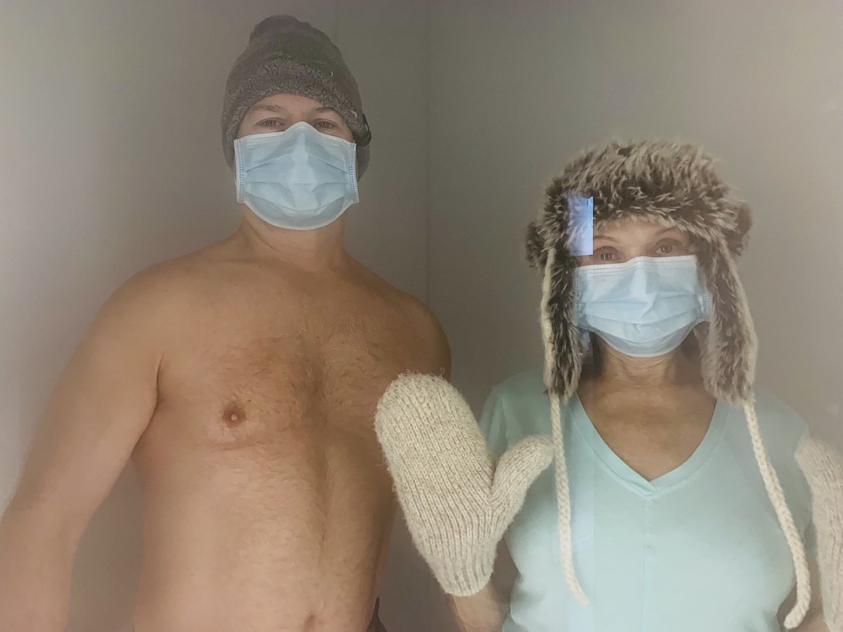 cryo850's tweet photo. If you plan to experience our whole body cryotherapy chamber, please bring proper clothing. We suggest gym shorts and a sports bra for women. You are always welcome to add a tank top, shirt or even leggings if needed, but remember you want as much skin exposure as possible. https://t.co/vv072BFgyO