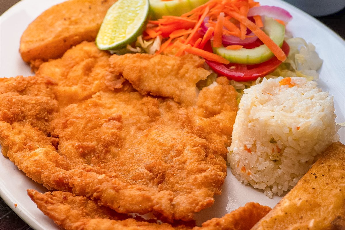 TacoLocoMX's tweet photo. Nada mejor que comenzar la semana con un delicioso Filete de Pescado Empanizado, un platillo clásico y favorito de muchos clientes 😊 https://t.co/LmmTghP9mb