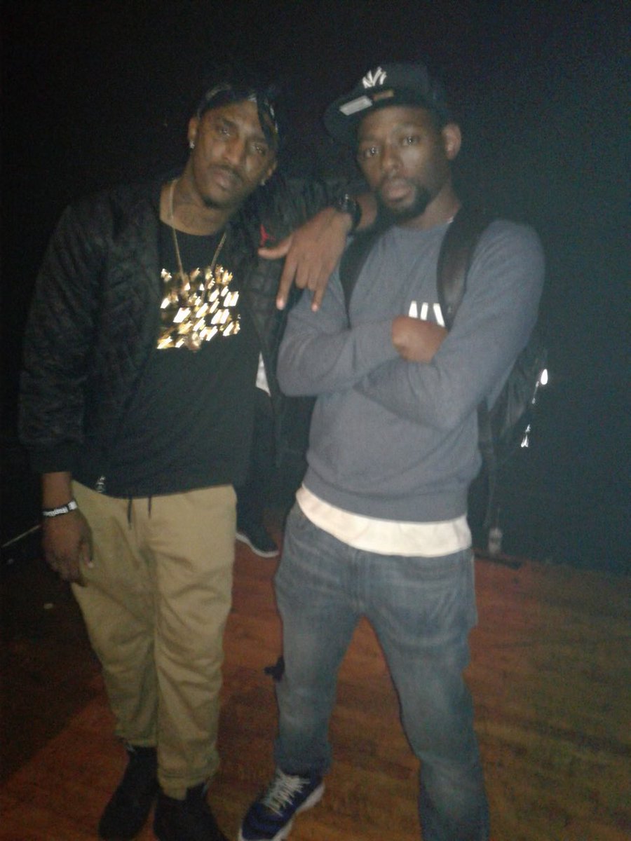 Kilatainment's tweet photo. Yo, @daylyt30 in Oakland at a battle  taking a picture with my brother #JugggKnight #memorablemondays 
#BarsNTheTrap 
#Bars 
There are tones in the Language, #utter the #word. 👁 see #Kemet and the #Akeru. https://t.co/kyKNdFlILj