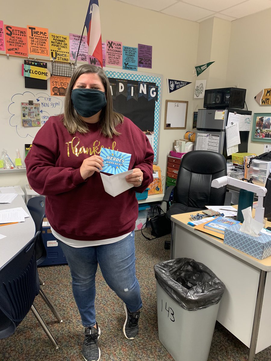 Celebrating our CISD Heros today <a href="/MHEHuskies/">Mary Harris Elementary School</a> !!! #thankful #HeroPay #CrowleyPrideUnified