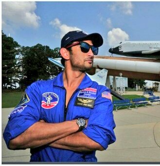 NavyaNa60134572's tweet image. A man who had  the magical wings to reach beyond sky ~

@itsSSR 
.
.
#SSRCulpritsRoamingFree