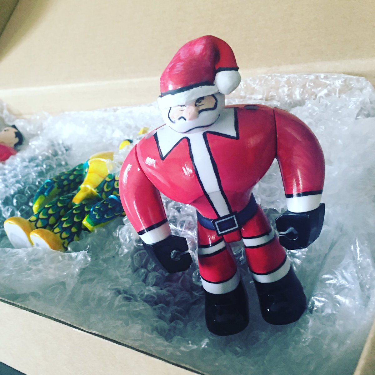 U_Make_It's tweet photo. Dusting this guy off. Make new friends! #create #tistheseason https://t.co/LKpSJJ4nuq