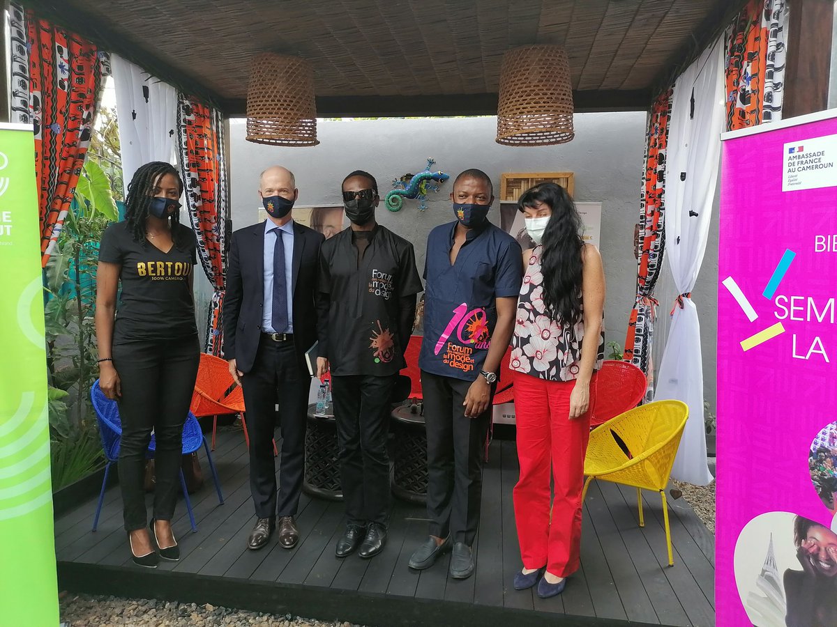 IFCameroun's tweet photo. YAOUNDÉ 
Conférence de presse de lancement du #ForumDesMétiersDeLaModeEtDuDesign avec @ChrisGuilhou, Ambassadeur de @FRauCameroun #ImaneAyissi, célèbre styliste camerounais, #YvesEyaa Directeur du #CCMC et #KristellDorval directrice de l'IFC Ydé https://t.co/Izp2gLtxv7