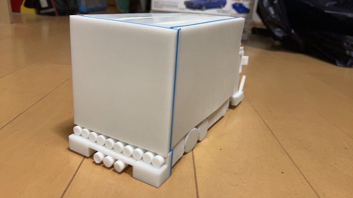 kota_S13_'s tweet photo. 明日テストなので消しゴムでデコトラ作りました。 https://t.co/qFDqBaZ5Cr