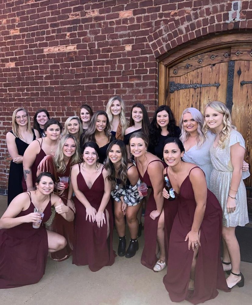 When Erskine Softball attends a wedding they rock it out !!❤️