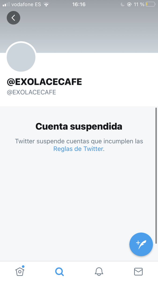 suavenini's tweet photo. A CHUPAAARLAAA #exolacecafe_out https://t.co/5VM7M4FOMC
