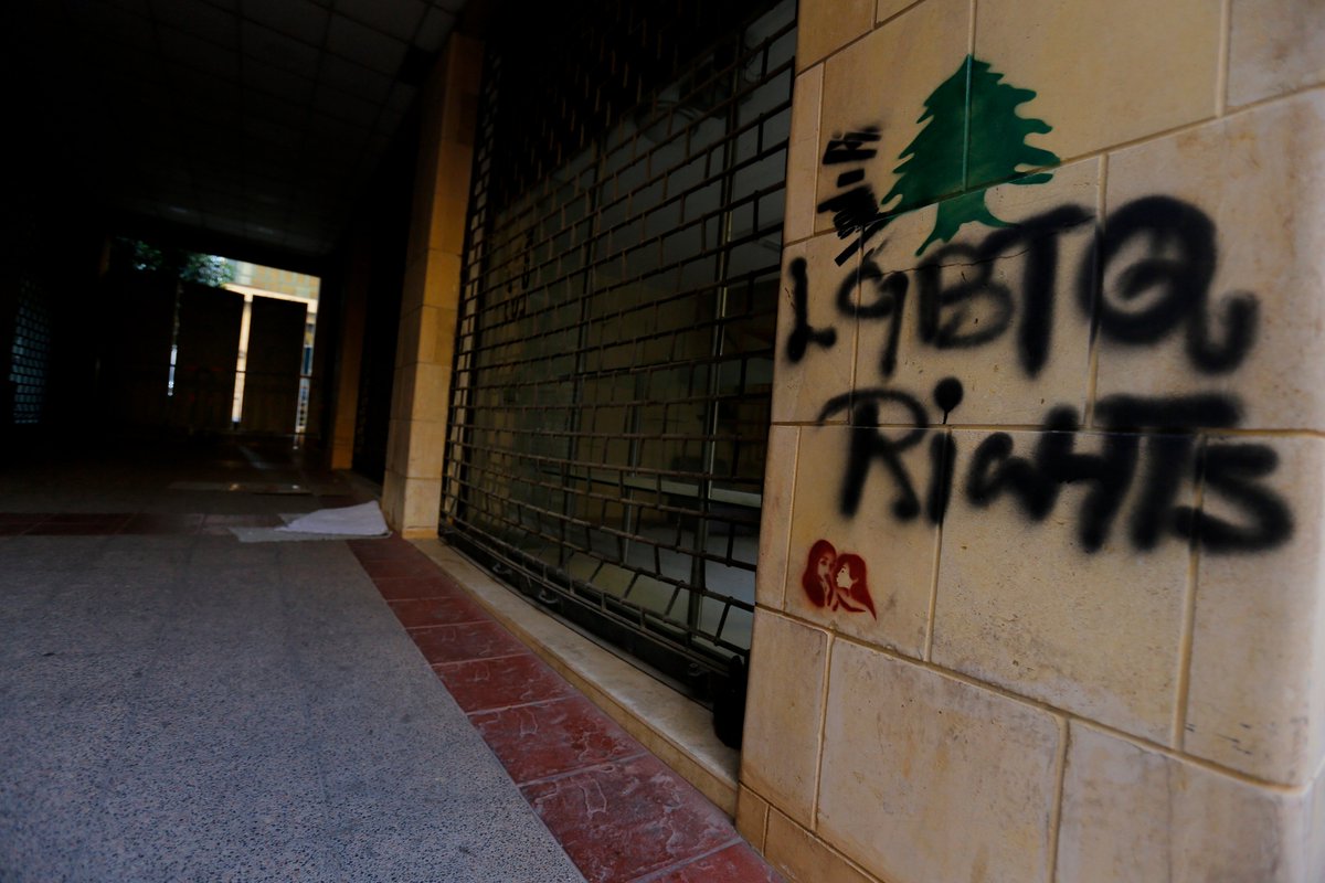 Rasha__Younes's tweet photo. 1/5 #Lebanon was the only member of the Media Freedom Coalition that refused to sign a statement committing to defend media freedom.

Why? Statement calls for protections for #LGBT media workers that #Lebanon said "contradicts domestic law"

@Aya_Majzoub 

https://t.co/ifurpstM9s https://t.co/8ScKthvOp8