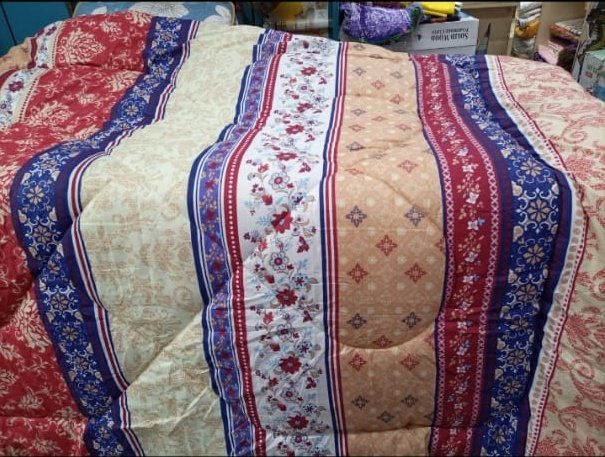 FashionPalace8's tweet photo. @RailaOdinga Kindly retweet my customer could be on your TL
Cotton Duvet with 1 matching bedsheet and 2 pillow cases

4by6 at 1900
5by6 at 2100
6by6 at 2200
Contact 0721450065/0711699704
We do deliveries
#WeAreRemovingADictator
#UhuruAtWork
Kinoti
Eldoret
Nakuru
SUPKEM 
Atwoli https://t.co/OJTX7SJfMw
