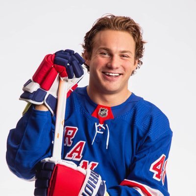 And the #1 Star one year ago today- Brendan Lemieux! With his family and girlfriend in the stands! Down 4-0 early in the 2nd? No worries! https://t.co/P56FZgwyQs