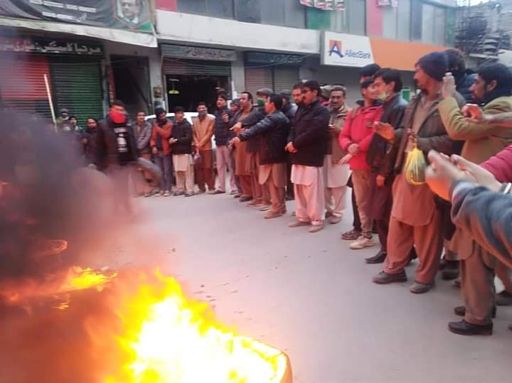JamsheedAlitai2's tweet photo. اسکردو:
گلگت بلتستان الیکشن دھاندلی نا منظور نا منظور
#PPP #PPPGilgitBaltistan #PPPSocialMediaGB https://t.co/1PYjkN8R6z