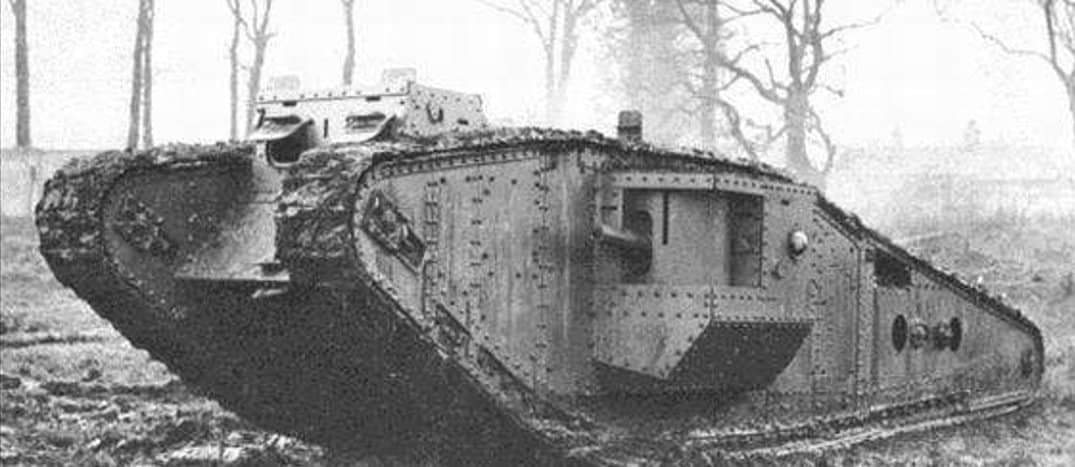 ⛔ BULO de <a href="/Jccampm/">Juan Carlos Campo</a>. "Las figuras penales... son propias del siglo XIX, cuando se atacaba con tanques".

❌ FALSO: Su invención es de 1915. El primer tanque (Mark I) irrumpió en la batalla del Somme, en septiembre de 1916 (Siglo XX).