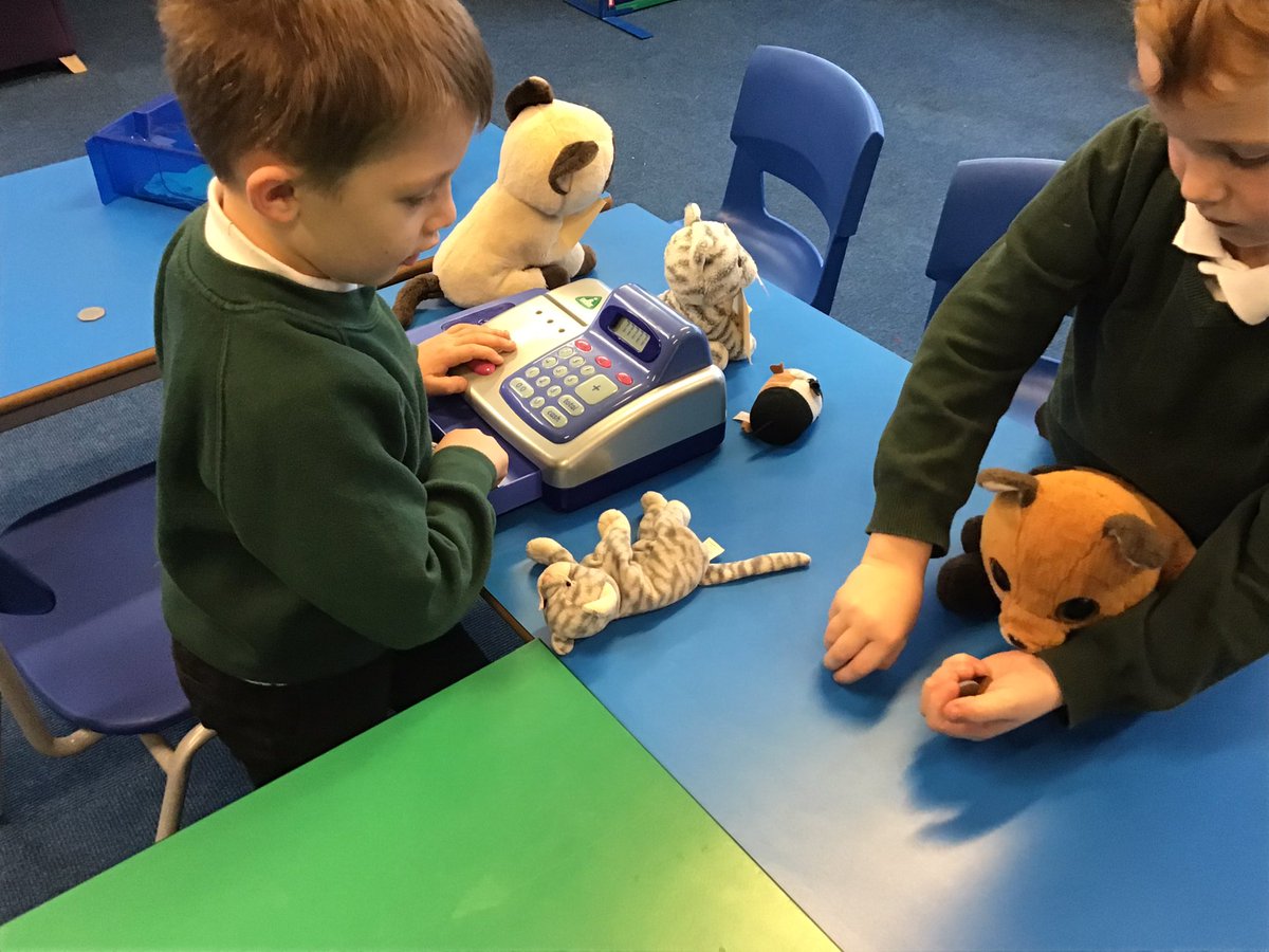 MissSteel7's tweet photo. We are loving our ‘Toy Shop’ at the moment! Taking turns to be the shopkeeper and customers, and getting some coin practise in too. @MissBTweets1 @FernieleaSchool #happysafeachieving #sharingiscaring #maths #learningthroughplay https://t.co/VmTGbIqwqj