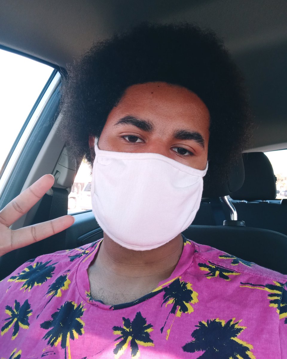 usfsp_sce's tweet photo. Mask Monday 😷
-
If you have some great pictures of yourself wearing a mask or practicing safe physical distancing DM us to be featured in a Mask Monday! 
-
·
·
·
·
·
#usfsp #usfspusc #usfspsce #student #studentcenter #studentunion #collegeunion #mask #masks #maskmonday https://t.co/NEOtfrpJDN