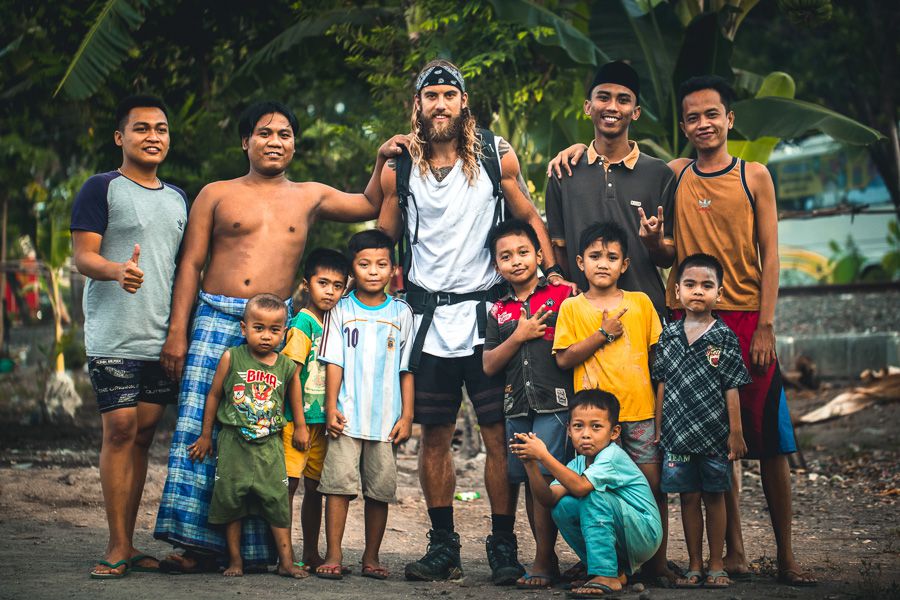 Wannor67831277's tweet photo. Hello! Last sub-theme on Surabali 🙏💃
EAST JAVA ART &amp;CULTURE 

"Lek iyo yo iyo, lek ora yo ora" in javanese means SPEAK OUT FRANKLY

East Java is a MELTING POT 🥣 of many cultures&amp; ethnics

Surabaya is known as "CITY THAT ALMOST NEVER SLEEP" https://t.co/iR8NB0QebX