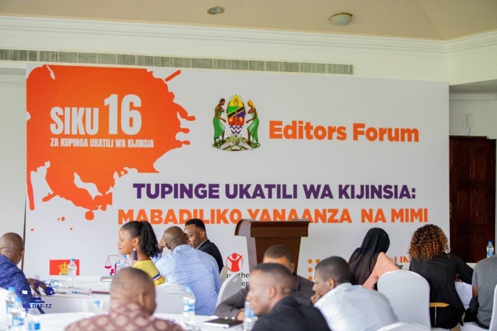 JYamola's tweet photo. Kutokomeza ukatili wa kijinsia, unaanza na mimi & wewe eneo ulilopo. Hivi umewahi kujiuliza, mwanao au ndugu yako akinyanyaswa kijinsia utakavyojisikia?
#MabadilikoYanaanzaNaMimi
#changebeginwithme
@WiLDAFTz @save_children @TAMWA_ https://t.co/Wa5ep6DlV4