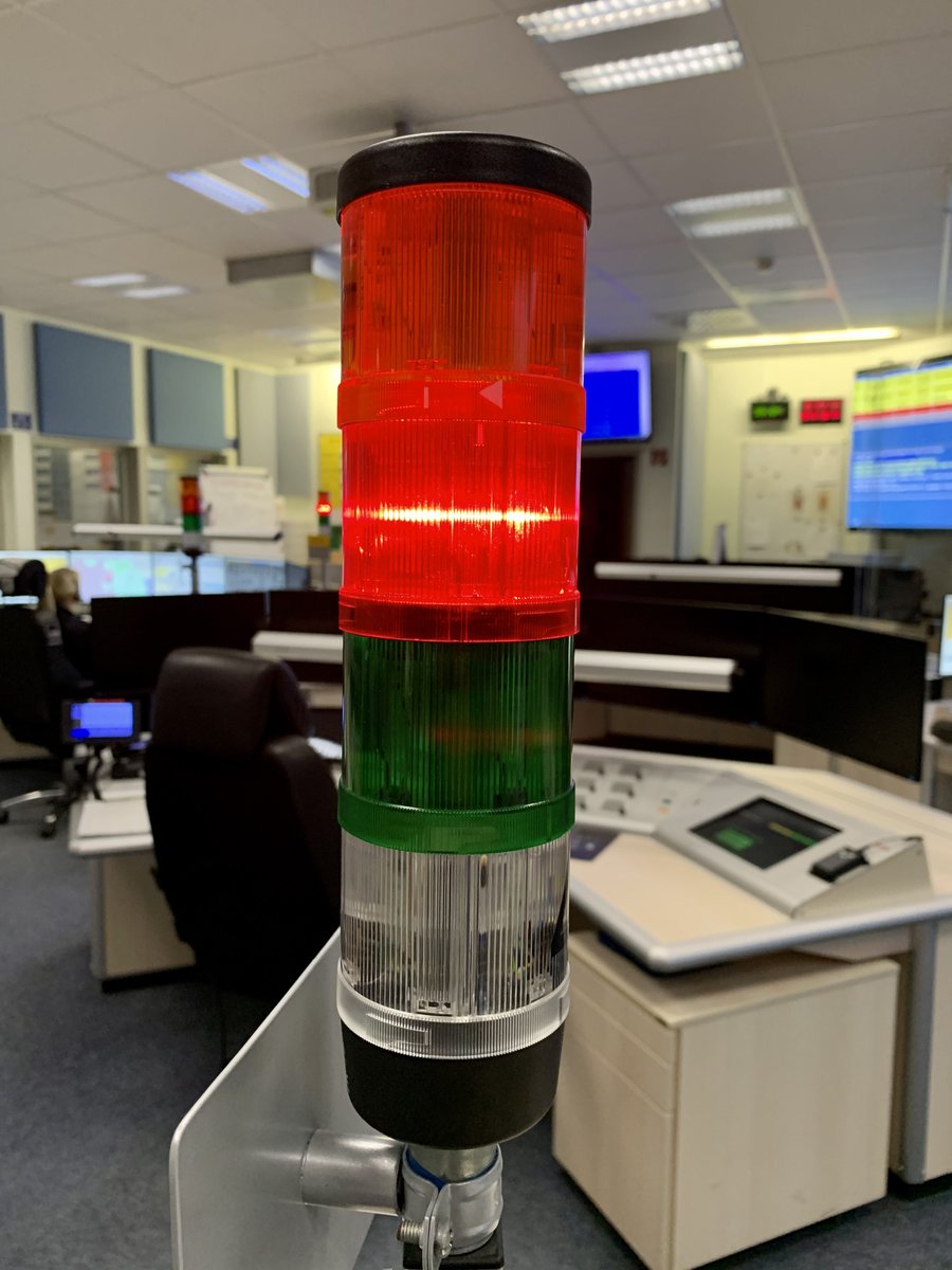 Aktuell gibt es eine Störung im Mobilfunknetz von Vodafone. 

Auch Notrufe sind teilweise nicht möglich. 

Wir halten euch auf dem laufenden. 

(BrJ)