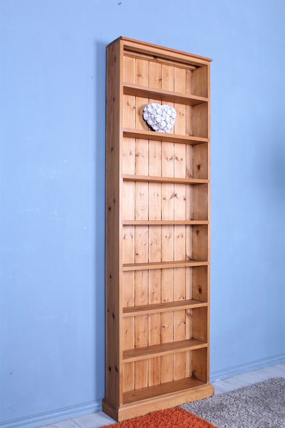 sussexpine's tweet photo. £120 - Tall slim solid pine bookcase with 7 fixed shelves, lovely light colour with a waxed finish, tongue &amp; groove, comes as one solid unit.
https://t.co/nKYxTcIdYq https://t.co/IoS6o0xU59