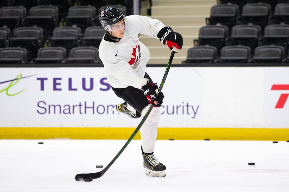 FLEX FACTS 🏒

1. The flex of a stick should be about half of a player's weight.

2. When standing on skates, the stick should not go past the chin.

3. Younger players should use a slightly shorter stick (enables a good knee bend while learning how to pass and handle the puck).