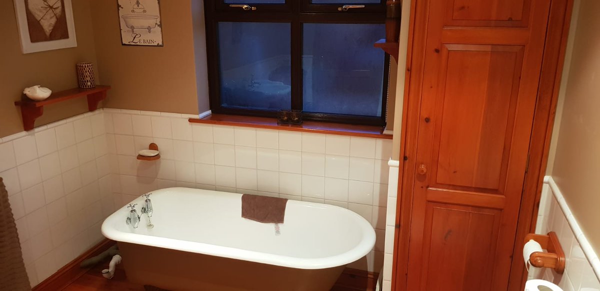NichollsLtd's tweet photo. Some pictures of our most recent bathroom works courtesy of a happy customer who sent us the before and after shots https://t.co/OCCIL1bUNH