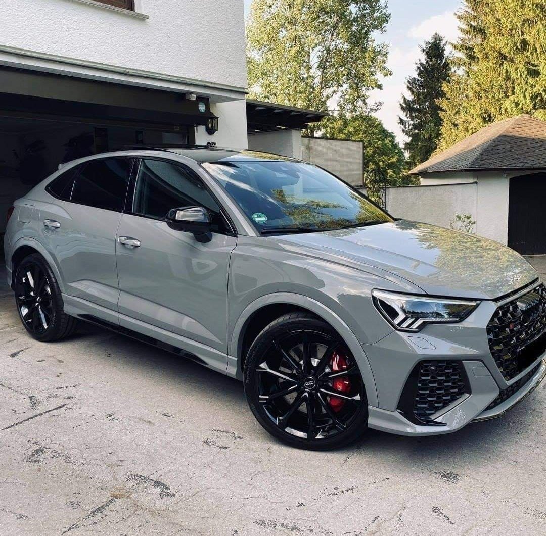 _k0urtney's tweet photo. ☄manifesting and putting into the universe my future car ☄ https://t.co/vXbXzxNCgs