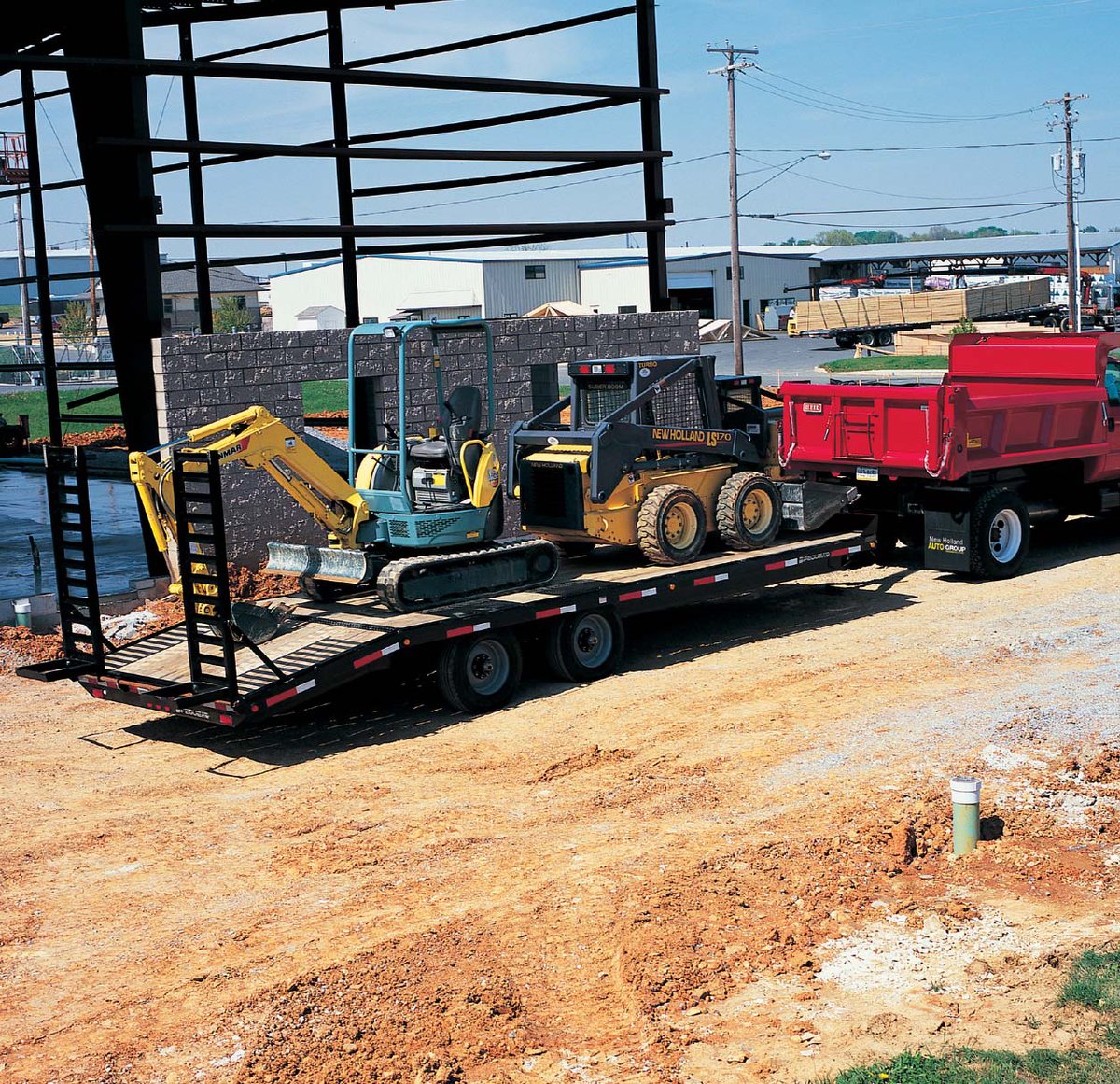 PequeaMachine's tweet photo. When you need to haul something, your trailer shouldn't be something you need to worry about. That's why the pros choose the best trailer, that's why the pros choose Pequea, PERIOD.
#trailer #agriculture #pequea #farm #farmer #farmlife #haul https://t.co/DghoU0z3qG