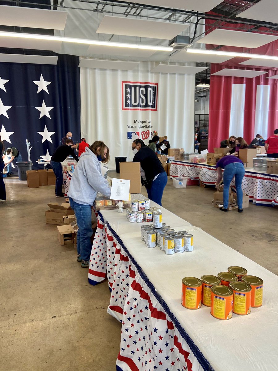 Guidehouse's tweet photo. We were honored to sponsor and participate in the @USOMetroDC #TurkeysforTroops donation drive to thank and support the military community! Scott McIntyre, Guidehouse CEO, presented our donation to support military families. https://t.co/GIoBmp6lUb