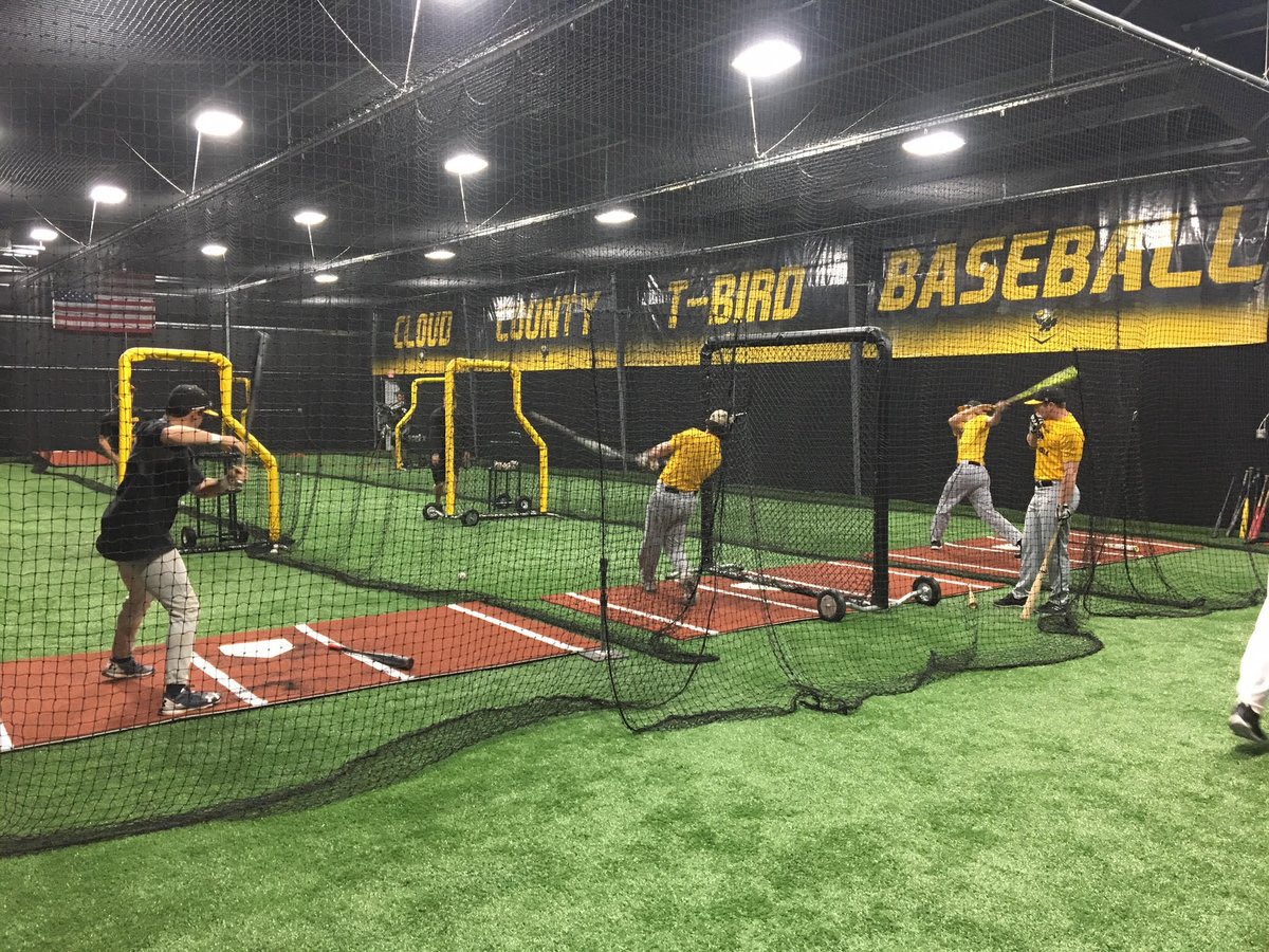 J_Green04's tweet photo. I’m excited to announce my commitment to @cloudbaseball to continue my academic and athletic career. Thank you to my family, coaches, and teammates for pushing me everyday to become a better player. @LionBaseball @NxtLevelBB ⚡️ https://t.co/TID1sKCMgu