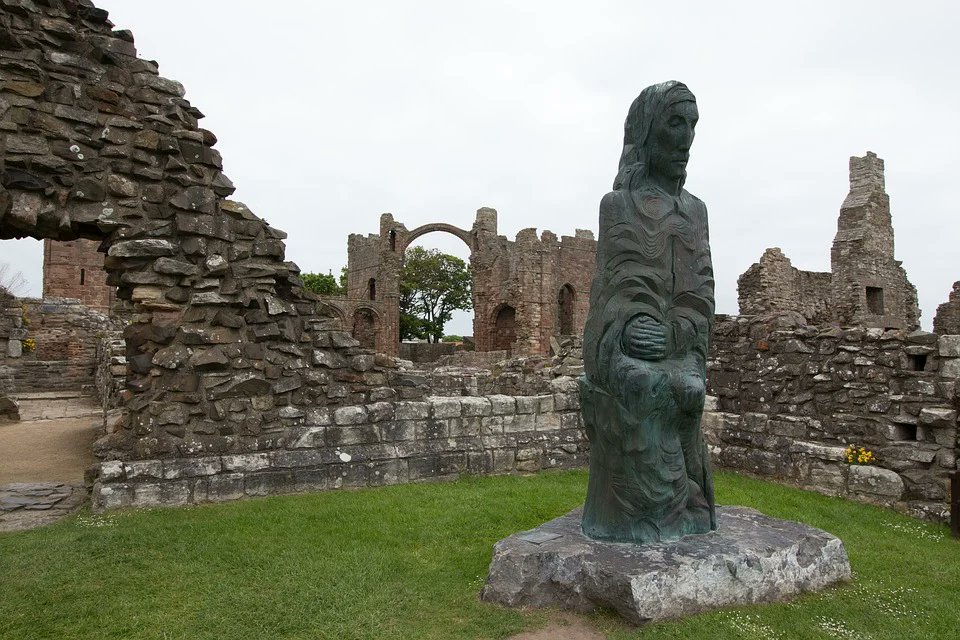 DurhamWHS's tweet photo. The next lecture in the @IMEMSDurham #onpilgrmage lecture series is released tomorrow!  Click the link to hear David Petts talk about Time and Tide at Lindisfarne.
https://t.co/wUuzKhN84o

@ArcDurham @durhamcathedral  #pilgrimage2020 https://t.co/UbuFDOJ6oO