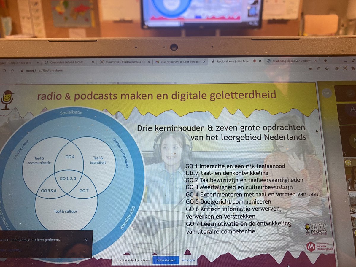 MHeijster's tweet photo. En werkelijk alles komt terug in het maken van een podcast met je klas: bv. Digitale geletterdheid, creëren, mondelinge vaardigheid... #ooada #move #podcast https://t.co/k0LBUPoAIb