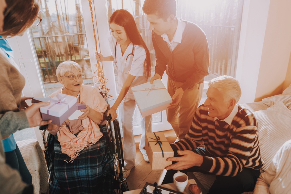 Deck the halls with the best holiday gift guide for people with disabilities. Start your holiday shopping early this year and score the best #BlackFriday deals! #GiftIdeas