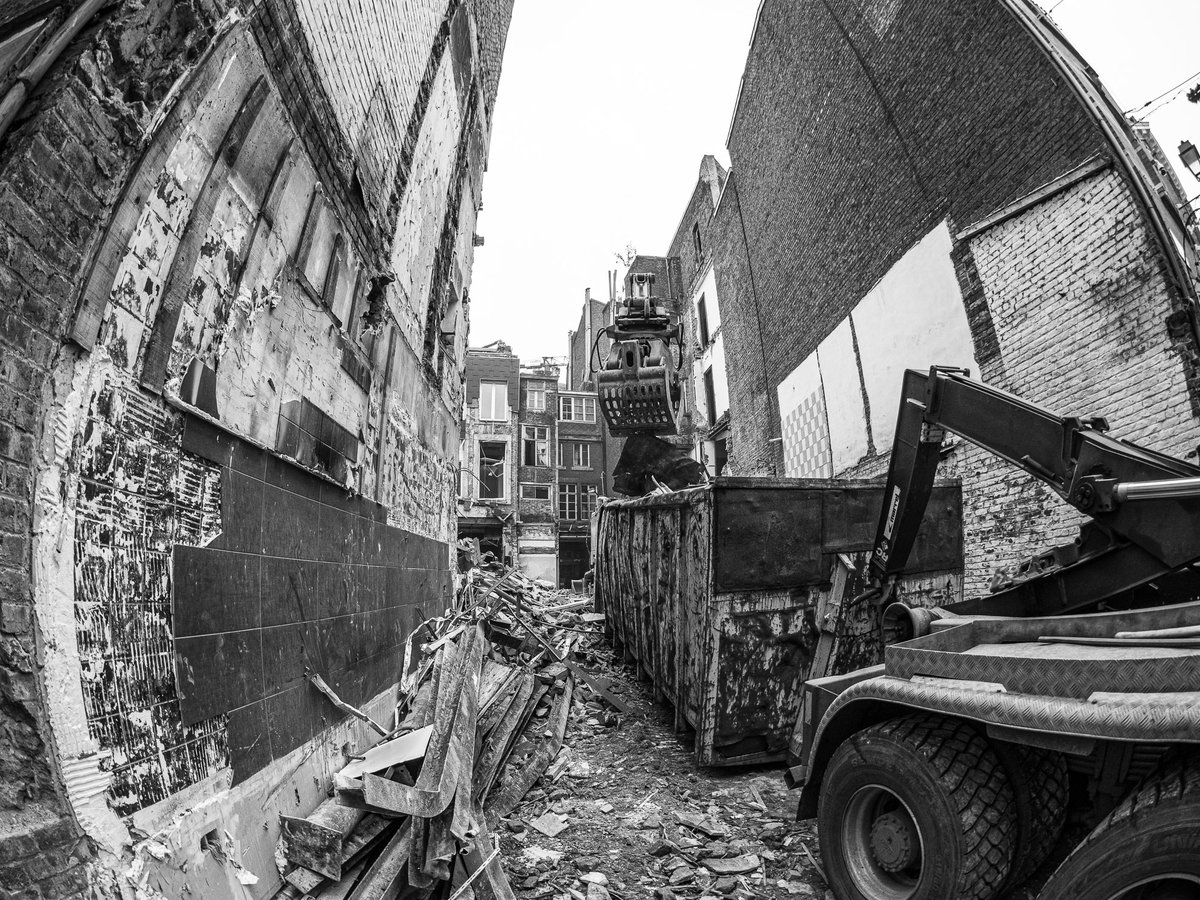 Noshaq_be's tweet photo. 📷 Le quartier du Grand Léopold en pleine mutation ! 🤩🔥🔥🔥 #Lefiacre #Madeleine4point0 #Copis #ChapelledesClercs #districtcréatif #rebornliège https://t.co/6ZMF7BSUVn