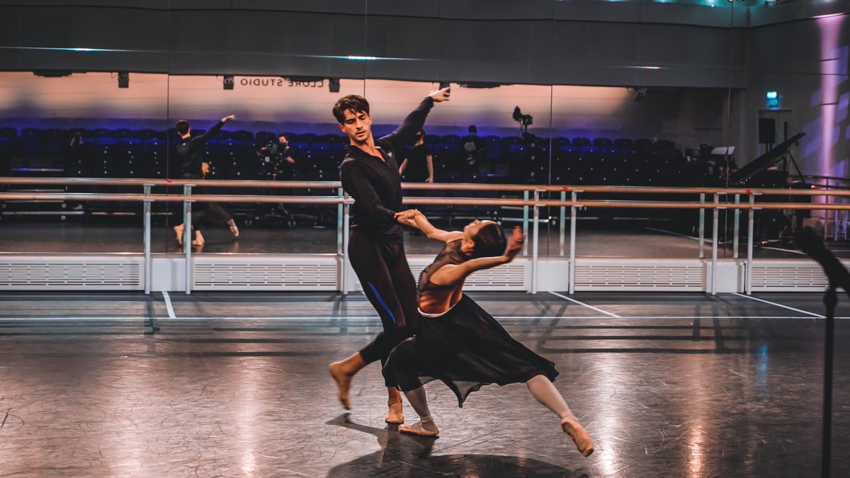 daniellejdp4's tweet photo. Some photos I took for #WorldBalletDay a few weeks ago🩰 https://t.co/opWQ09lJMG