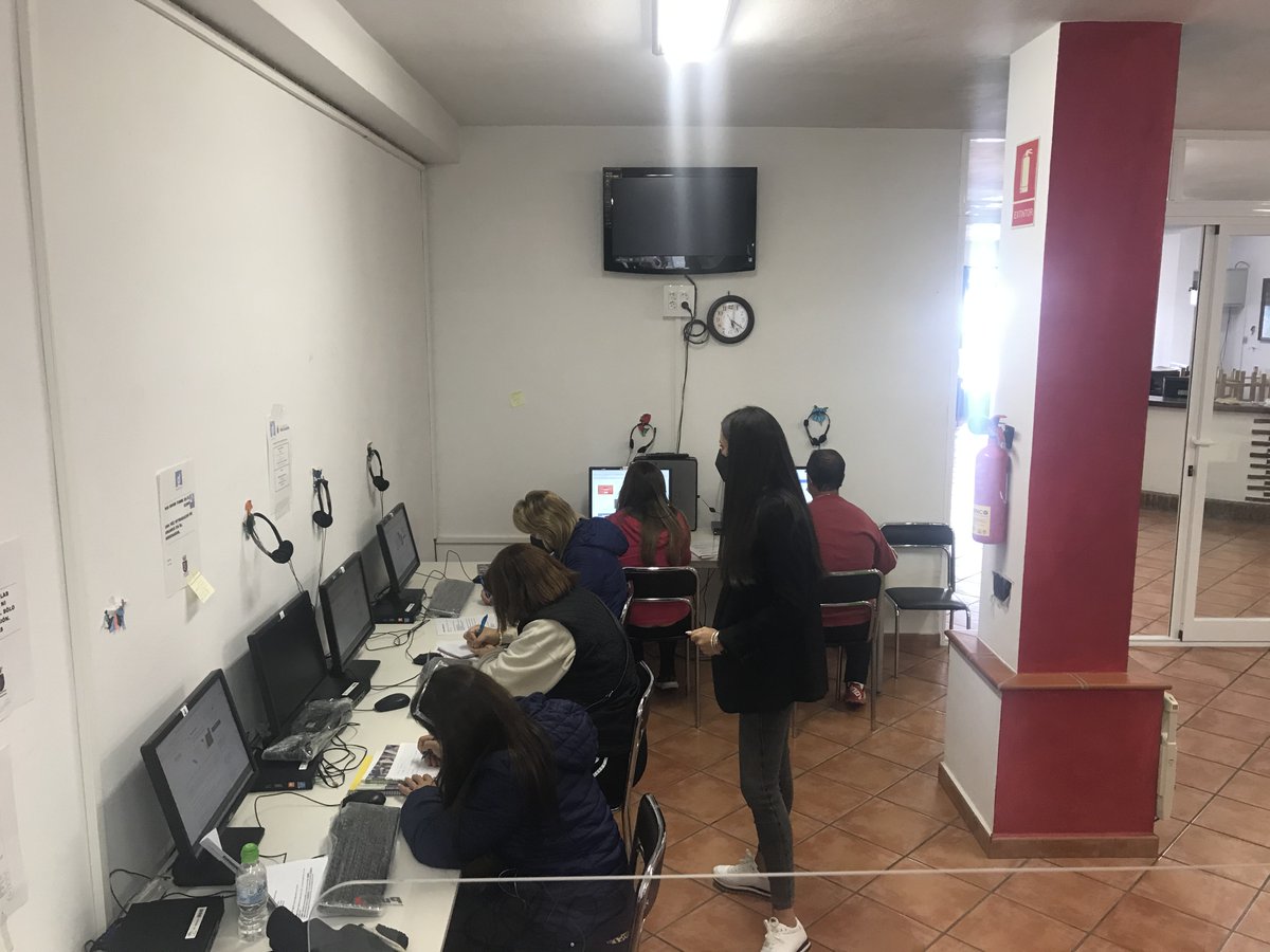 CGGrazalema's tweet photo. #GuadalinfoGrazalemaPrl
Ya casi está finalizando el Taller de Recurso Preventivo_60horas_Los partipantes han podido disfrutar de las tecnologías del Centro Guadalinfo Grazalema, que ha sido un apoyo fundamental para el desarrollo de este taller. https://t.co/6bIRUlayw7