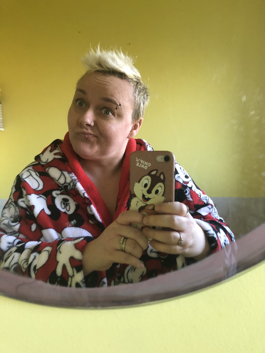 bunnyhuggerpro's tweet photo. Before, during and after. Aahhhh that’s better #blonde #bleachtime https://t.co/dytn9GKgwT