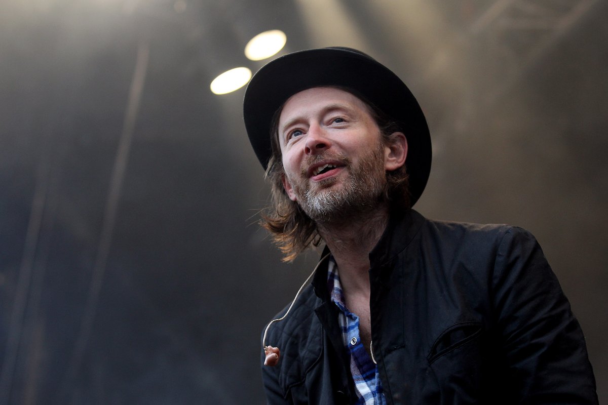 RollingStone's tweet photo. Radiohead will be auctioning off the bowler hat that Thom Yorke wore in the iconic (and very memeable) "Lotus Flower" music video https://t.co/kLU3mJYrP8 https://t.co/nZkbCJZf9M