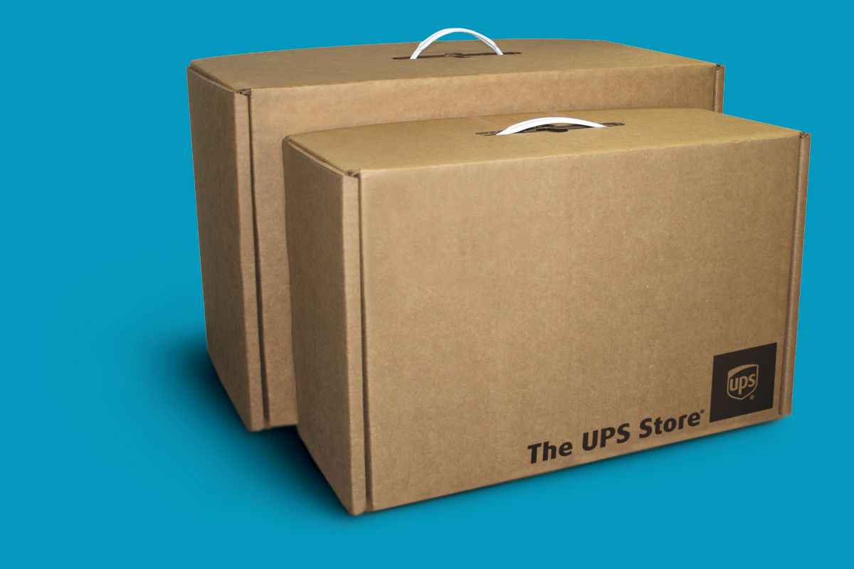 ups suitcase box
