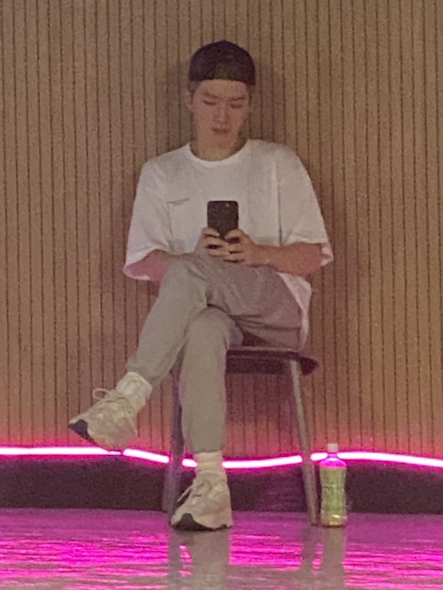 daenghams's tweet photo. https://t.co/YqHgqOOPs9