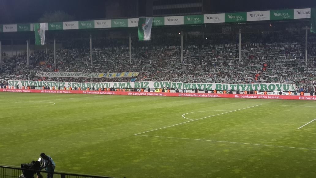 Bursasporumcom's tweet photo. Taraftarımız ZTK maçımızı yayınlamama kararı alan A Spor'a #SatılmışAspor hashtagiyle tepki gösteriyor. https://t.co/HG2mA4s4Ao